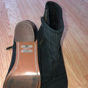 Toms perforated leather boot